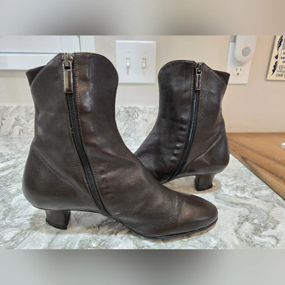 Thierry Rabotin Ankle Boots - Picture 6 of 11